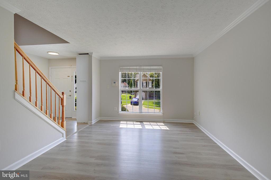 5244 GREENVILLE DRIVE