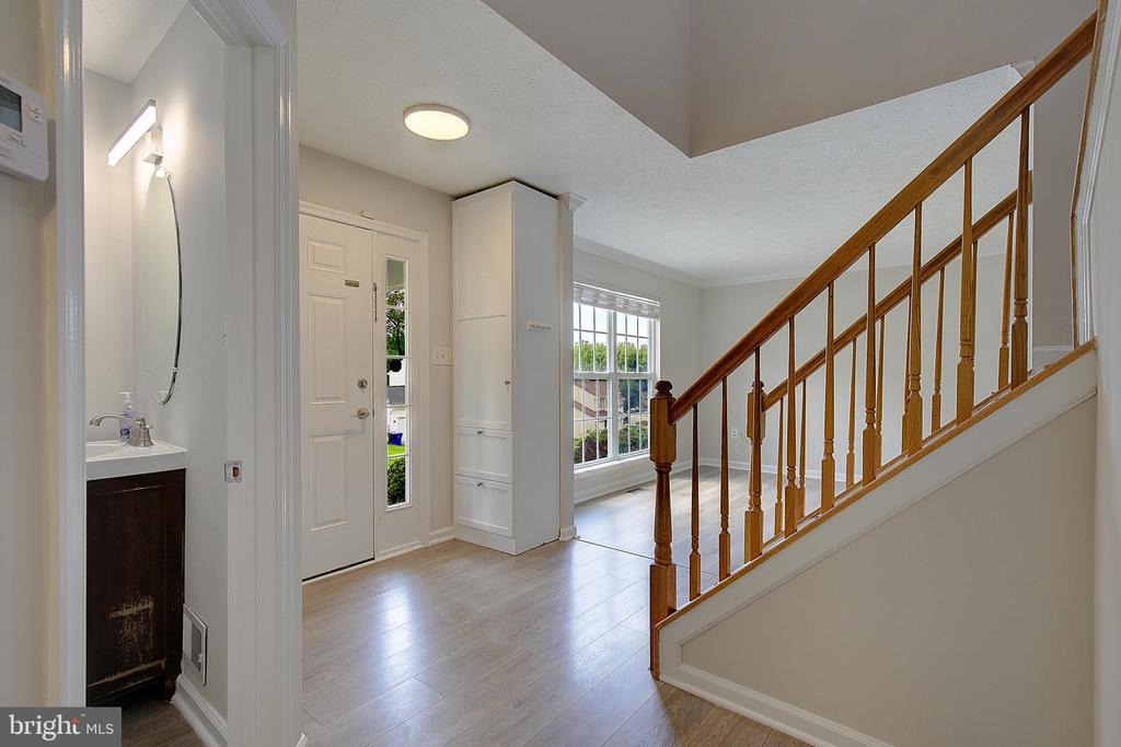 5244 GREENVILLE DRIVE