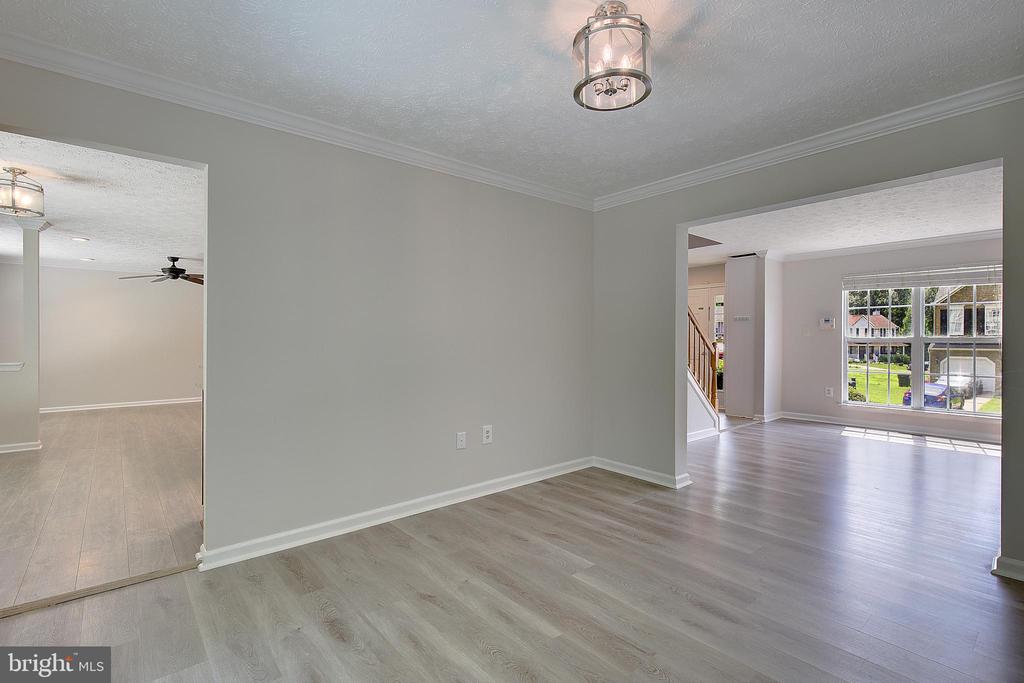 5244 GREENVILLE DRIVE
