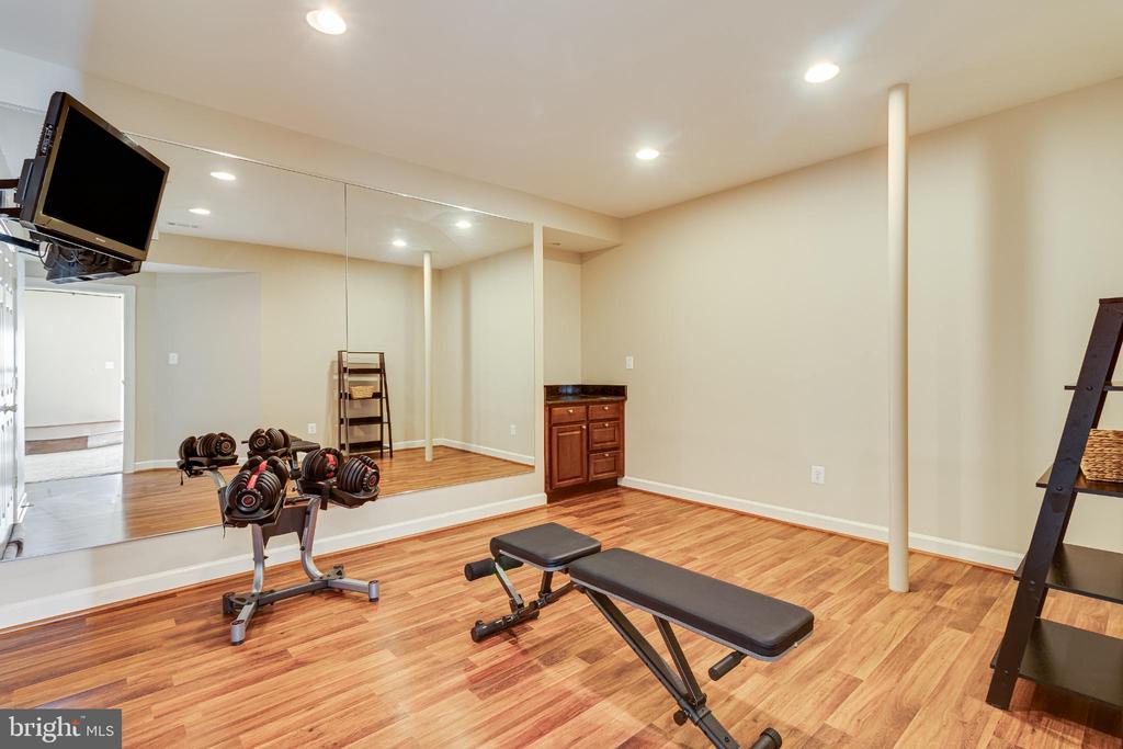 10111 GEORGIAN LANE