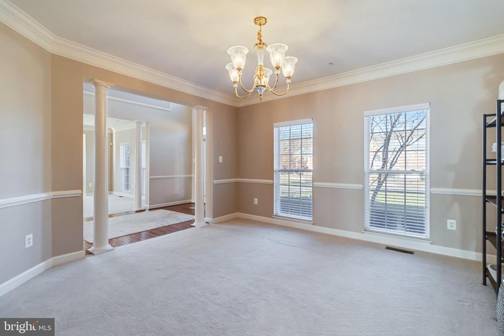 10111 GEORGIAN LANE