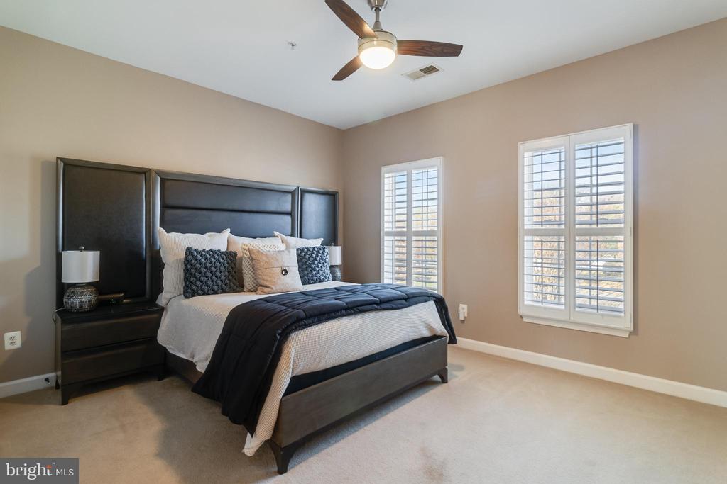 10111 GEORGIAN LANE