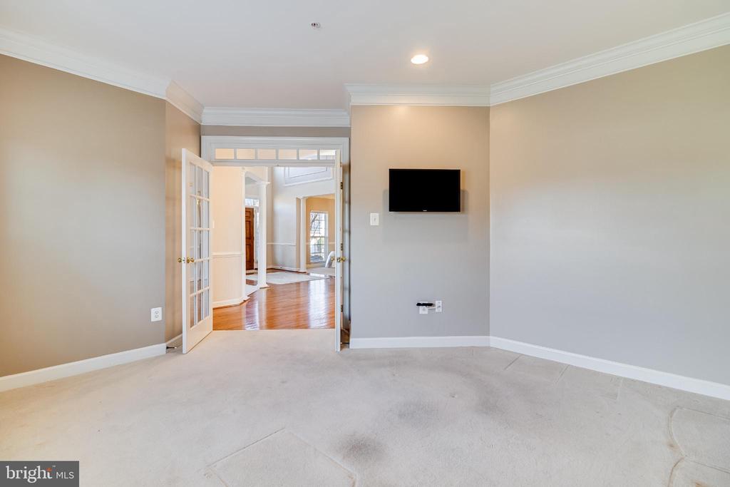 10111 GEORGIAN LANE
