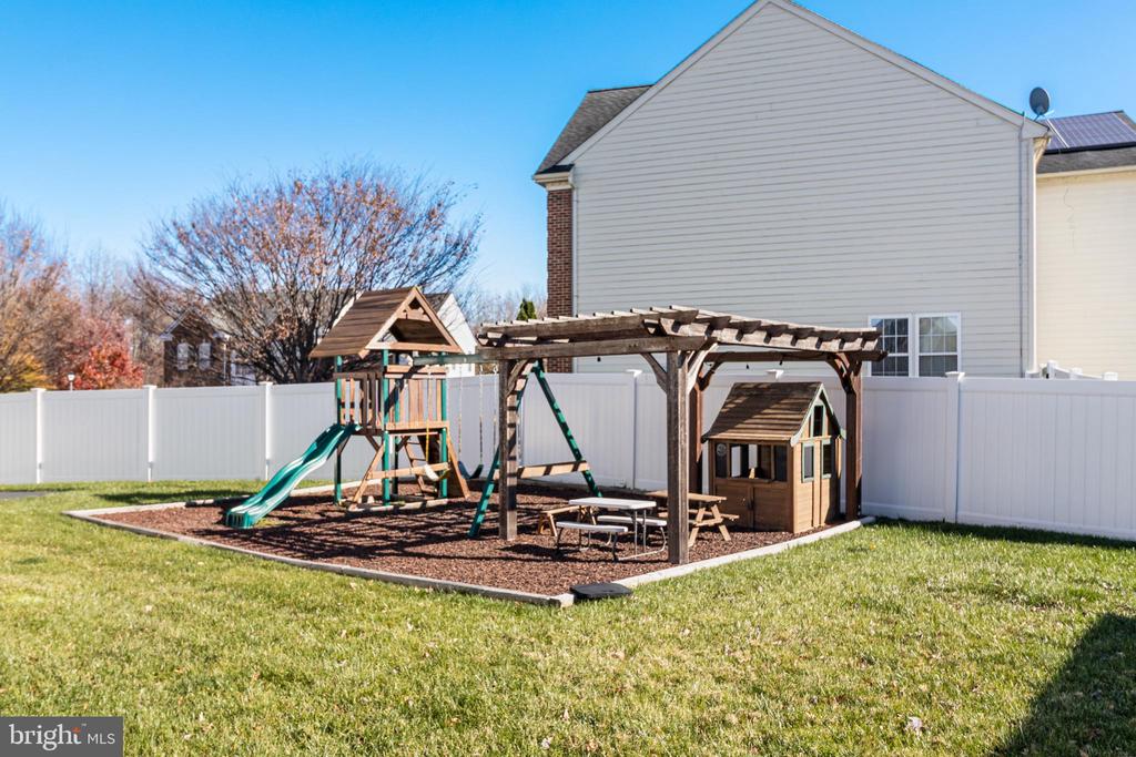 10111 GEORGIAN LANE