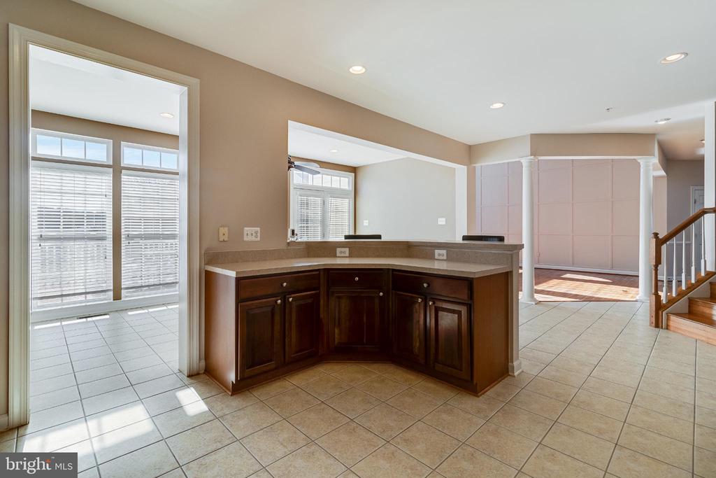 10111 GEORGIAN LANE
