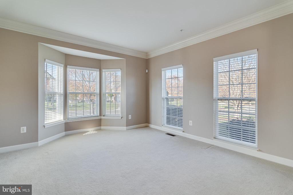 10111 GEORGIAN LANE