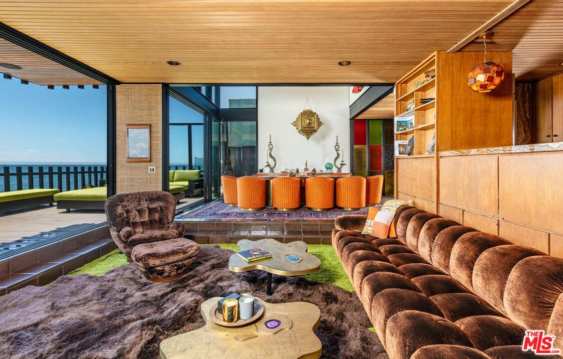 21640 Pacific Coast Hwy