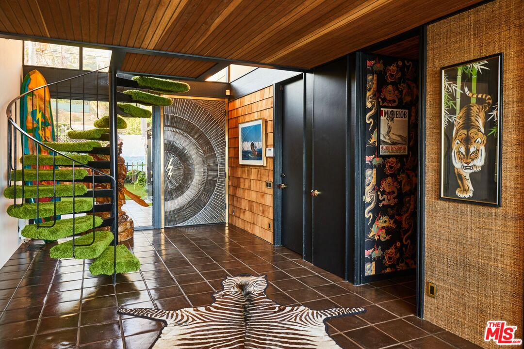 21640 Pacific Coast Hwy