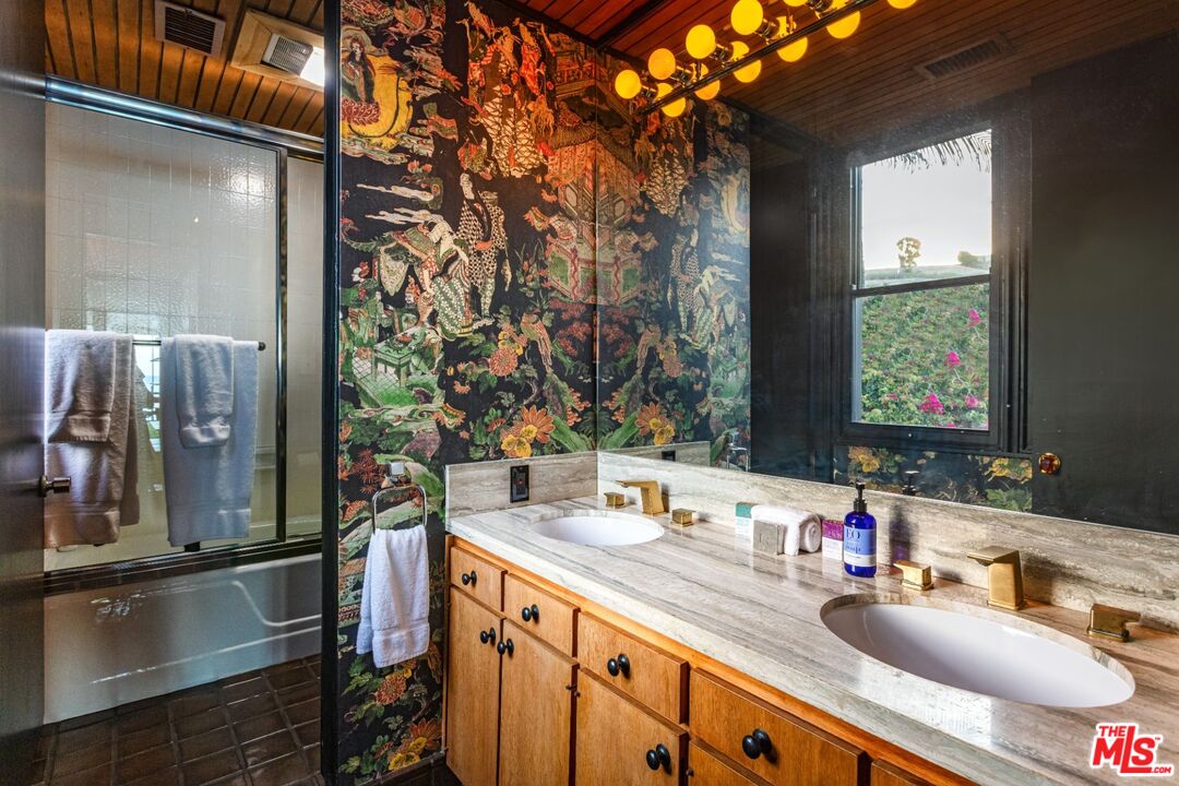 21640 Pacific Coast Hwy