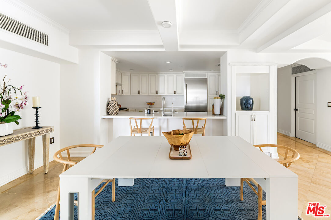 10795 Wilshire Blvd Unit: 105