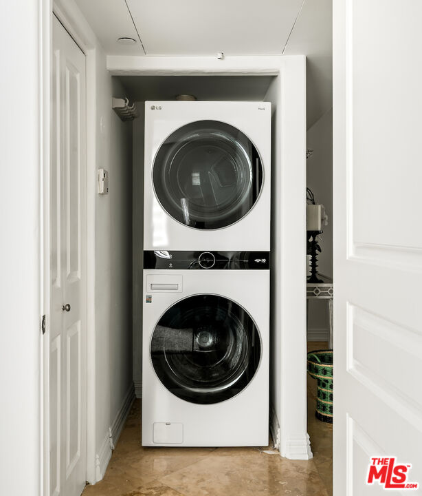 10795 Wilshire Blvd Unit: 105