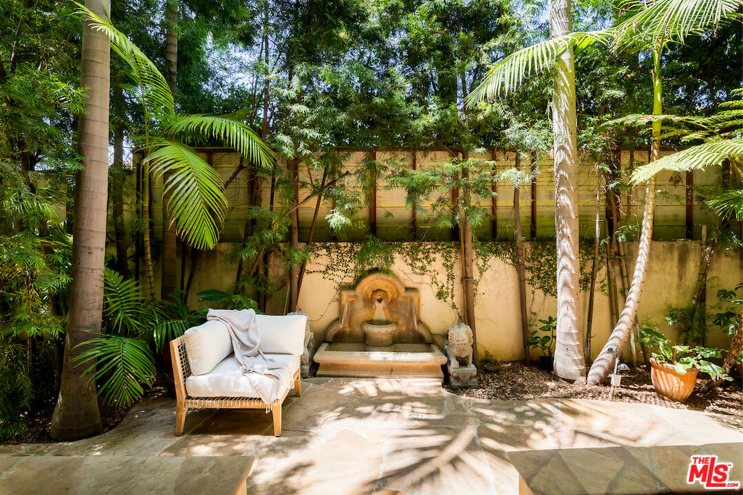 10795 Wilshire Blvd Unit: 105