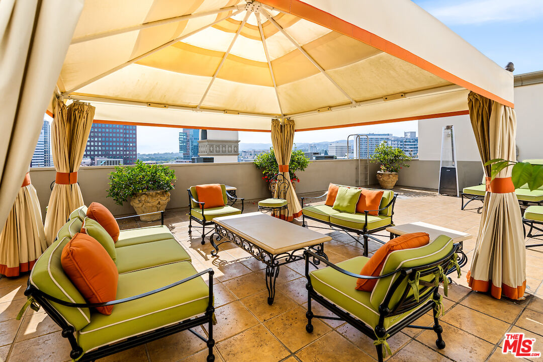 10795 Wilshire Blvd Unit: 105