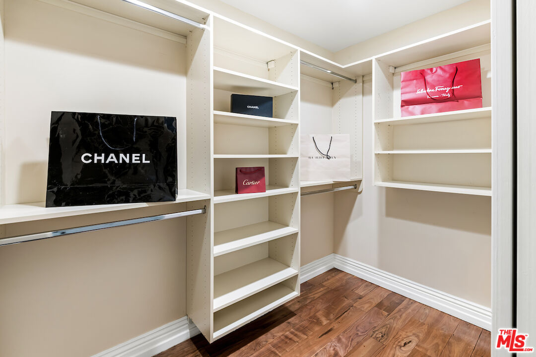 10795 Wilshire Blvd Unit: 105