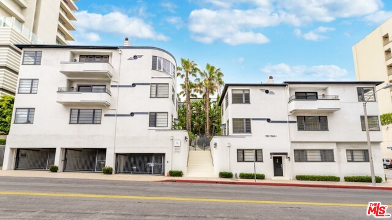 9233 Doheny Road
