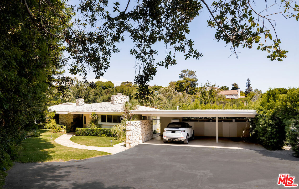 11556 Bellagio Rd