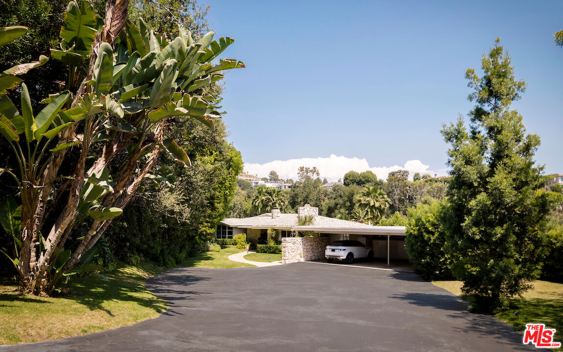 11556 Bellagio Rd