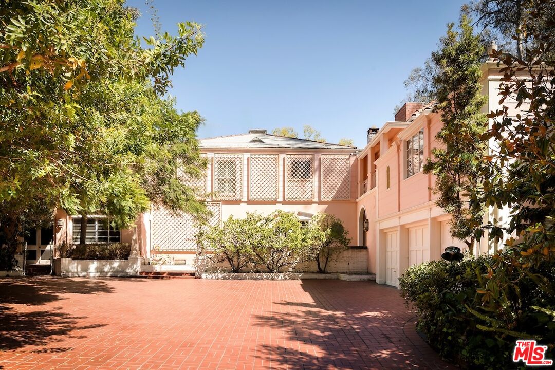 10934 Bellagio Rd