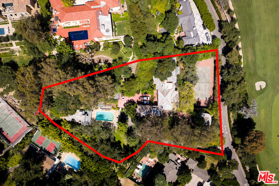 10934 Bellagio Rd