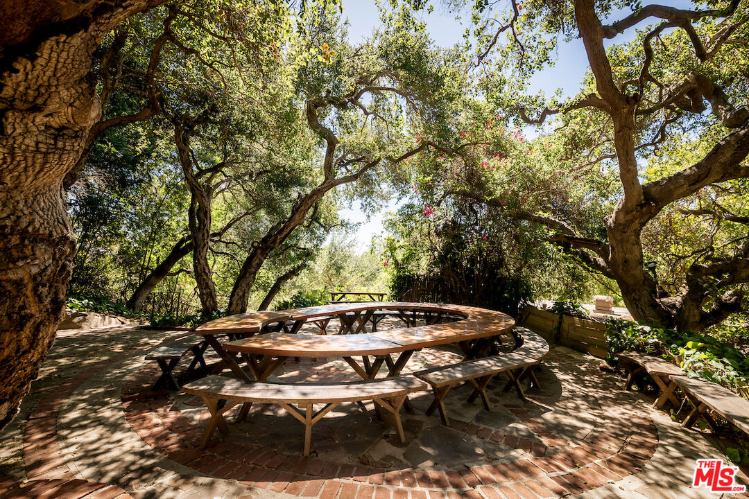10934 Bellagio Rd