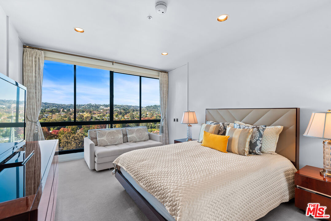 10490 Wilshire Blvd Unit: 1206