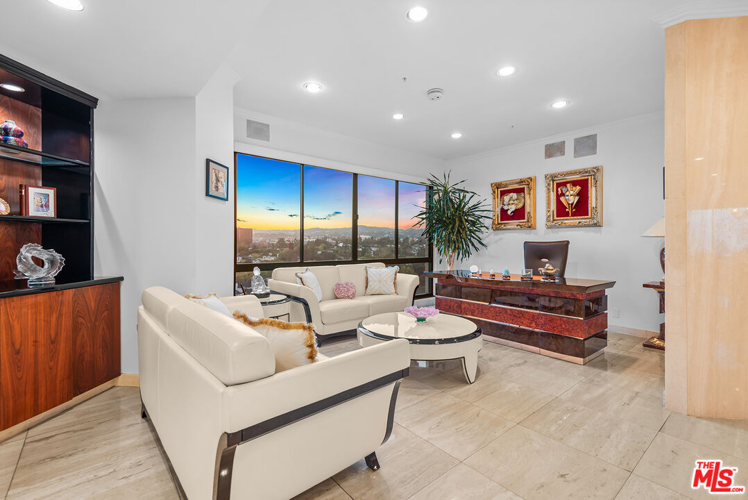 10490 Wilshire Blvd Unit: 1206