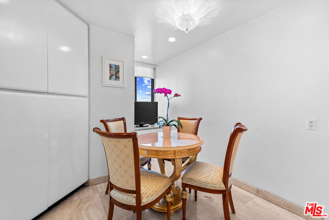 10490 Wilshire Blvd Unit: 1206
