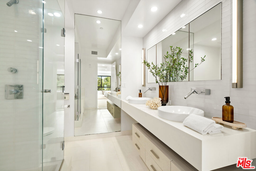 10551 Wilshire Blvd Unit: 503