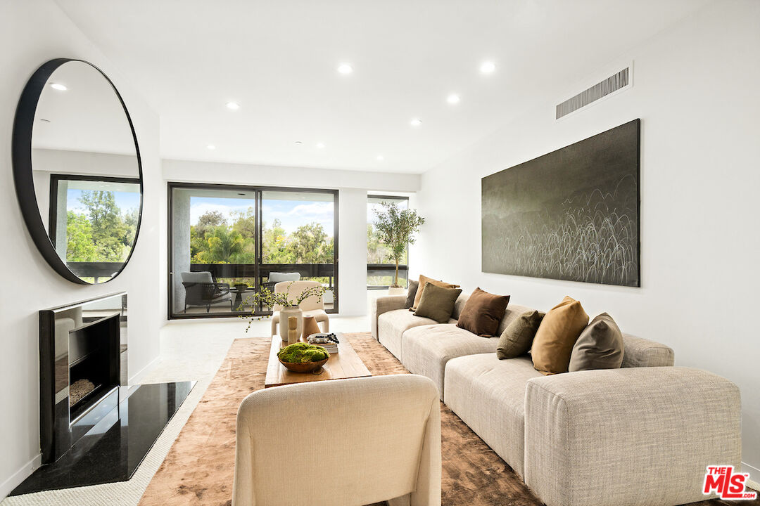 10551 Wilshire Blvd Unit: 503