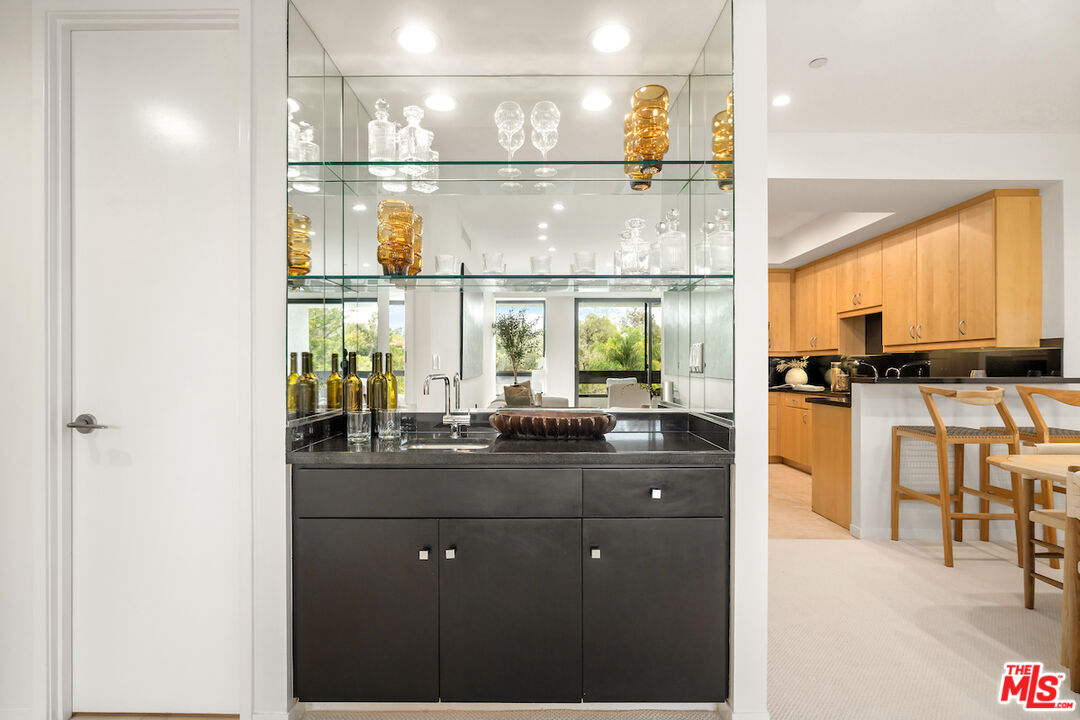 10551 Wilshire Blvd Unit: 503