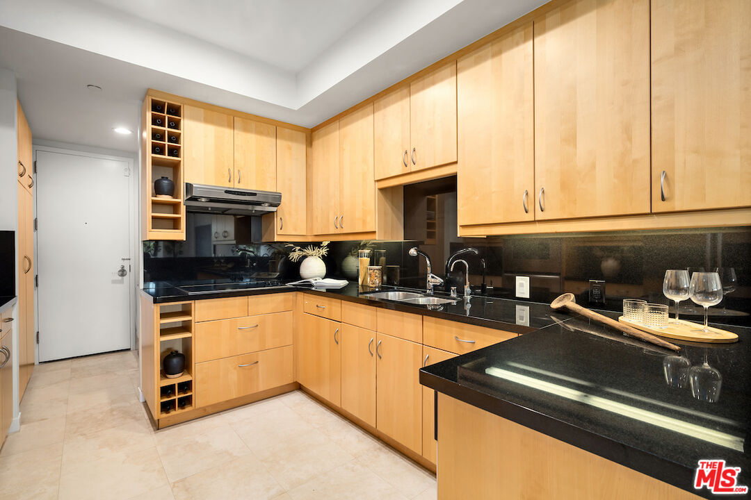 10551 Wilshire Blvd Unit: 503