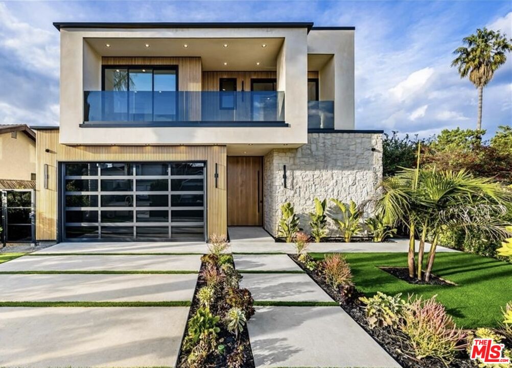 733 N Sierra Bonita Ave