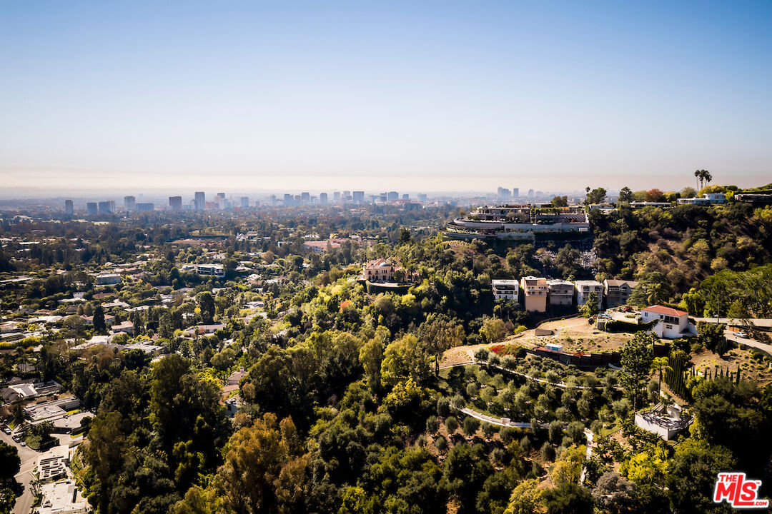 1436 Bella Dr