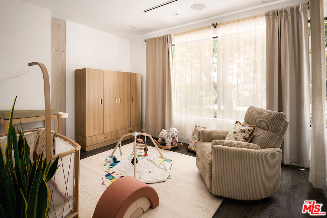 732 Huntley Dr Unit: 1