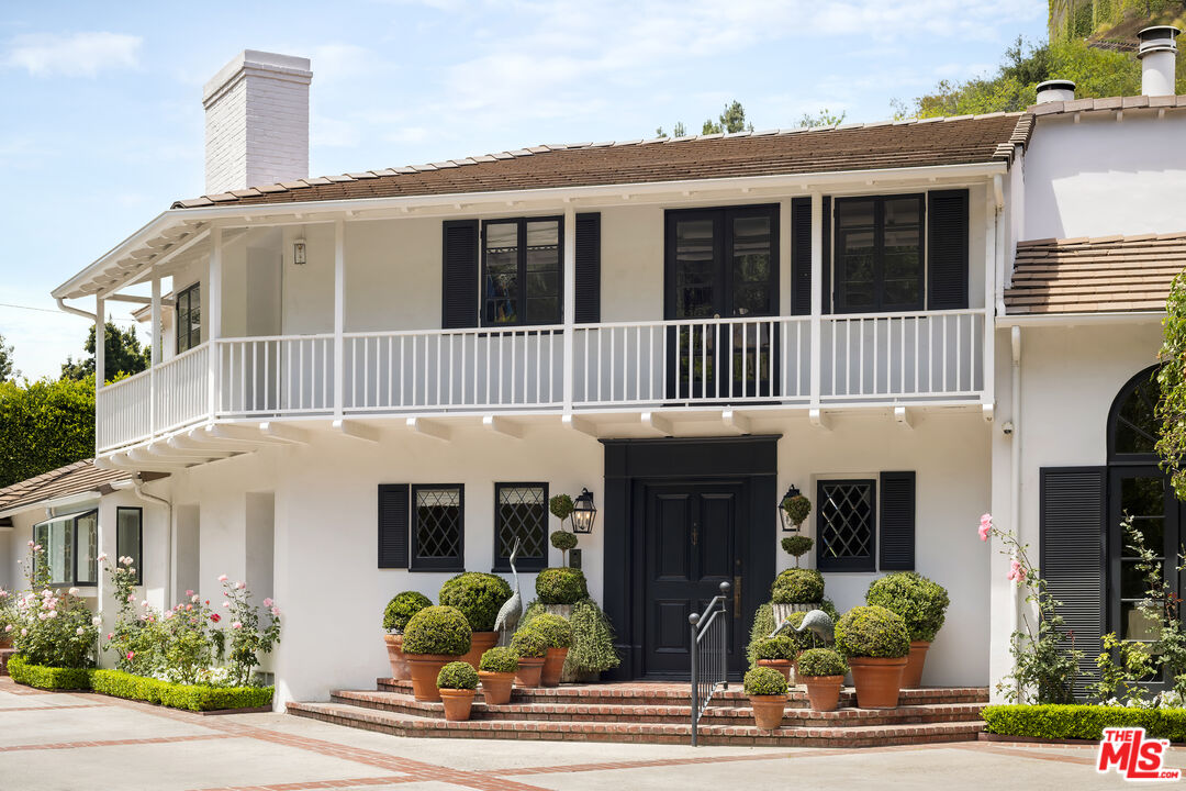 760 N Beverly Glen Blvd