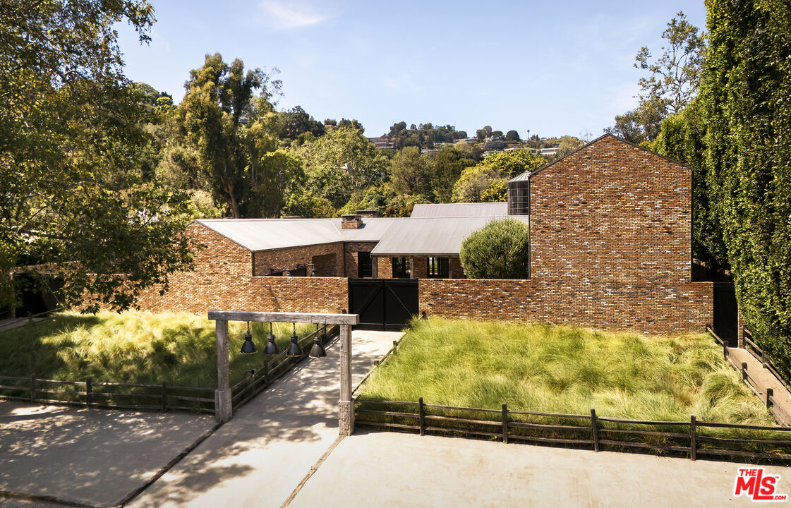 13215 Riviera Ranch Rd