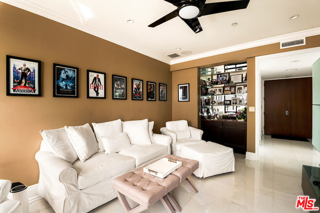 10350 Wilshire Blvd Unit: 404