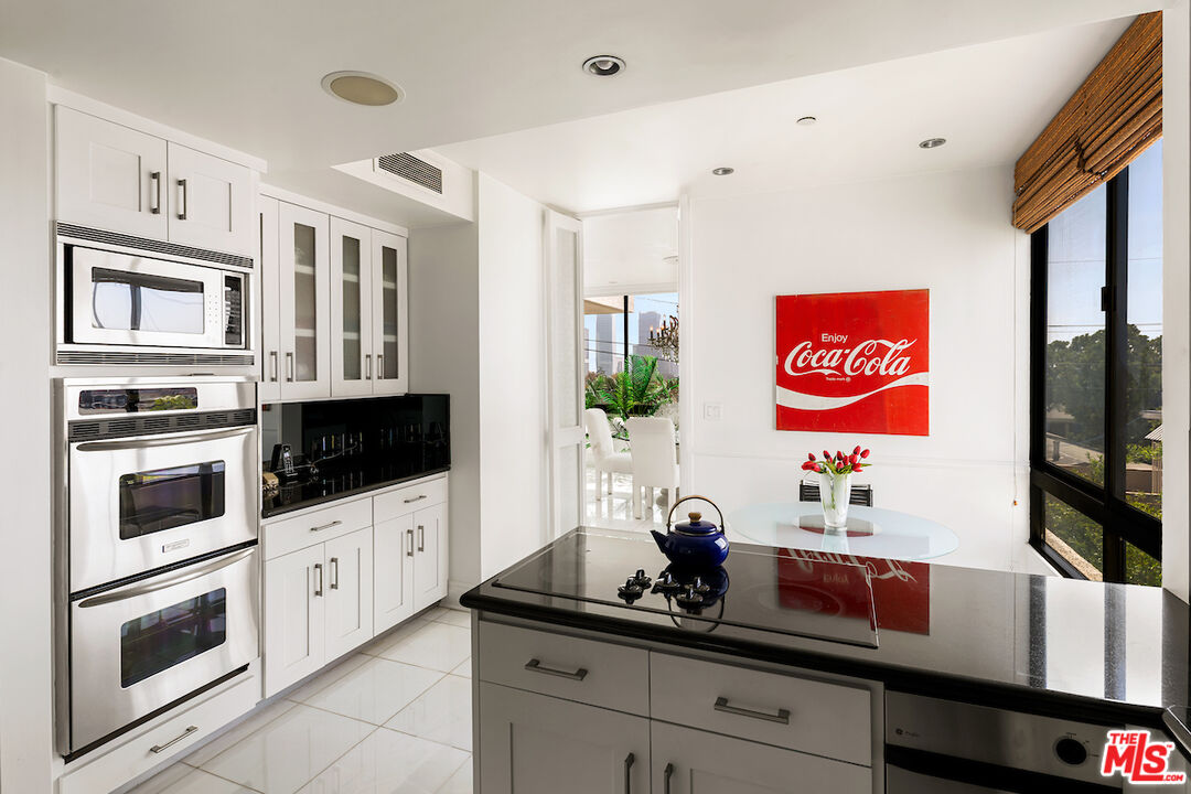 10350 Wilshire Blvd Unit: 404