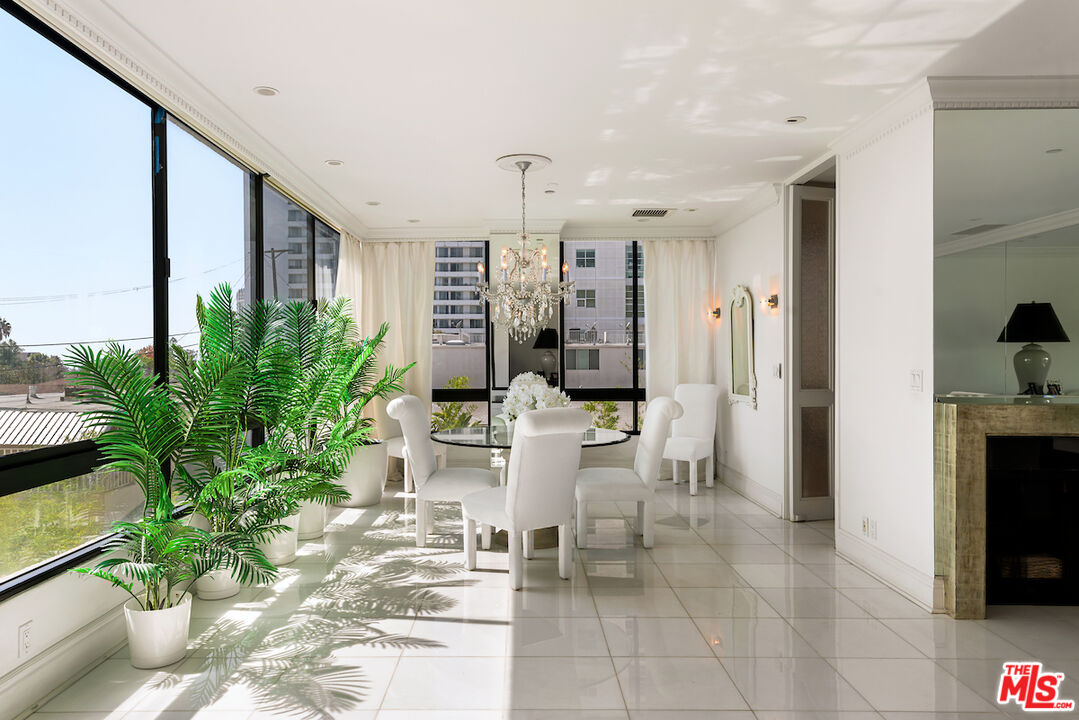 10350 Wilshire Blvd Unit: 404