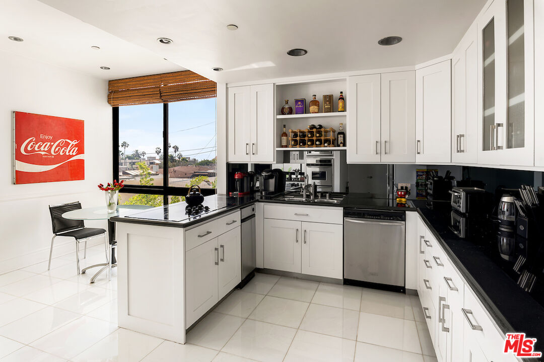 10350 Wilshire Blvd Unit: 404