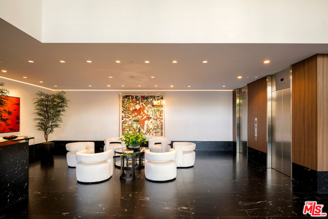 10350 Wilshire Blvd Unit: 404