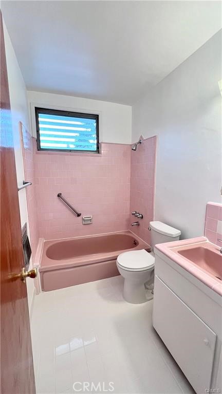 919 N Orange Grove AVE Unit: 5