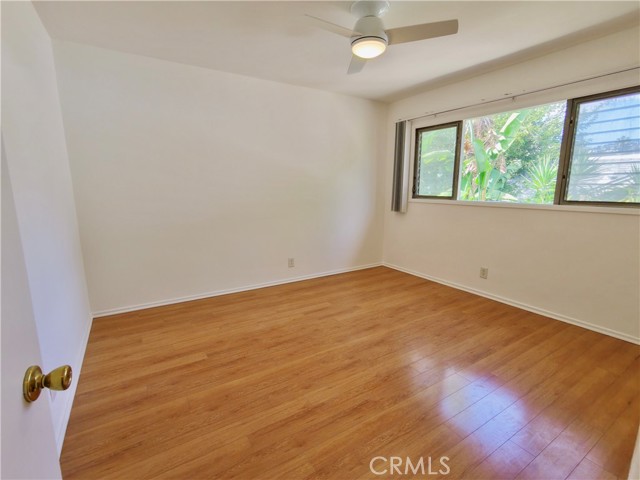 919 N Orange Grove AVE Unit: 5