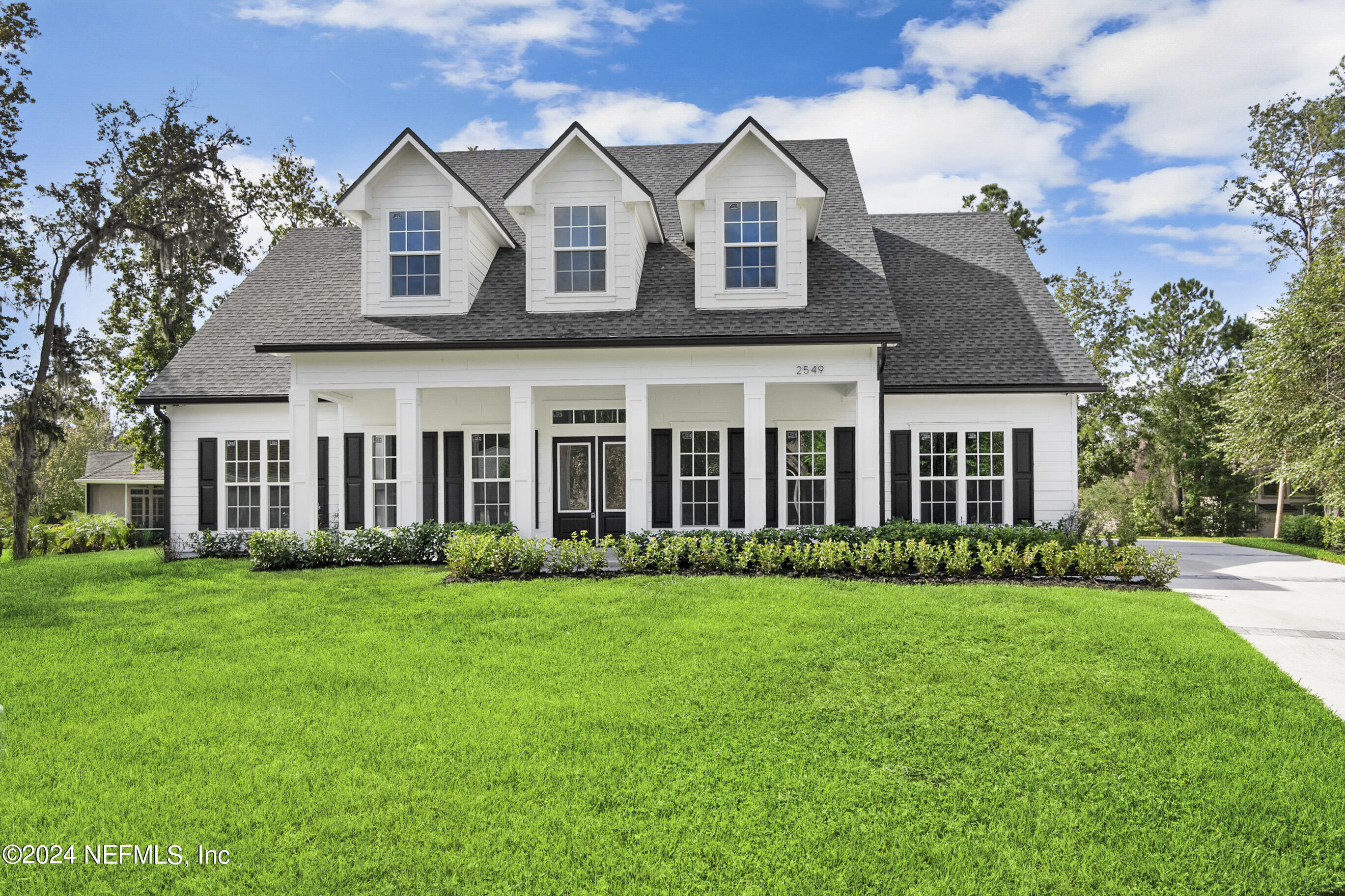 2549 STERLING OAKS Court
