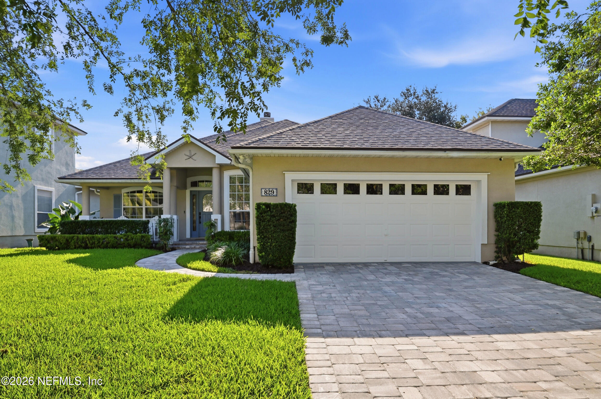829 BONAIRE Circle