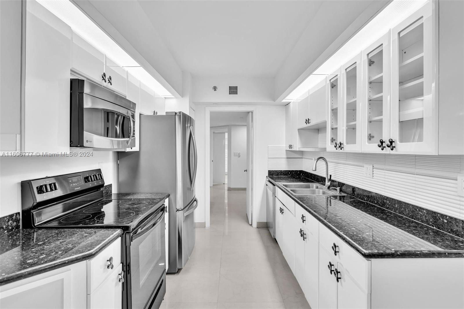 16485 Collins Ave # 1731