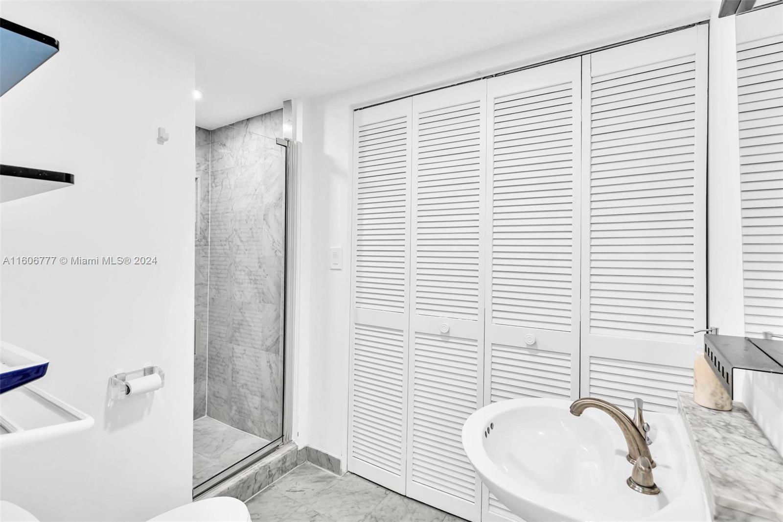 16485 Collins Ave # 1731