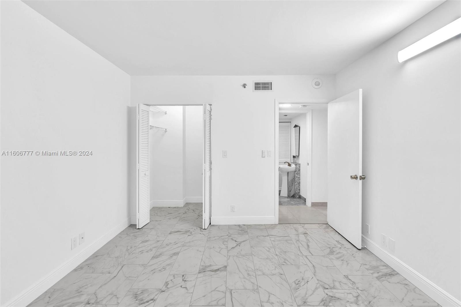 16485 Collins Ave # 1731