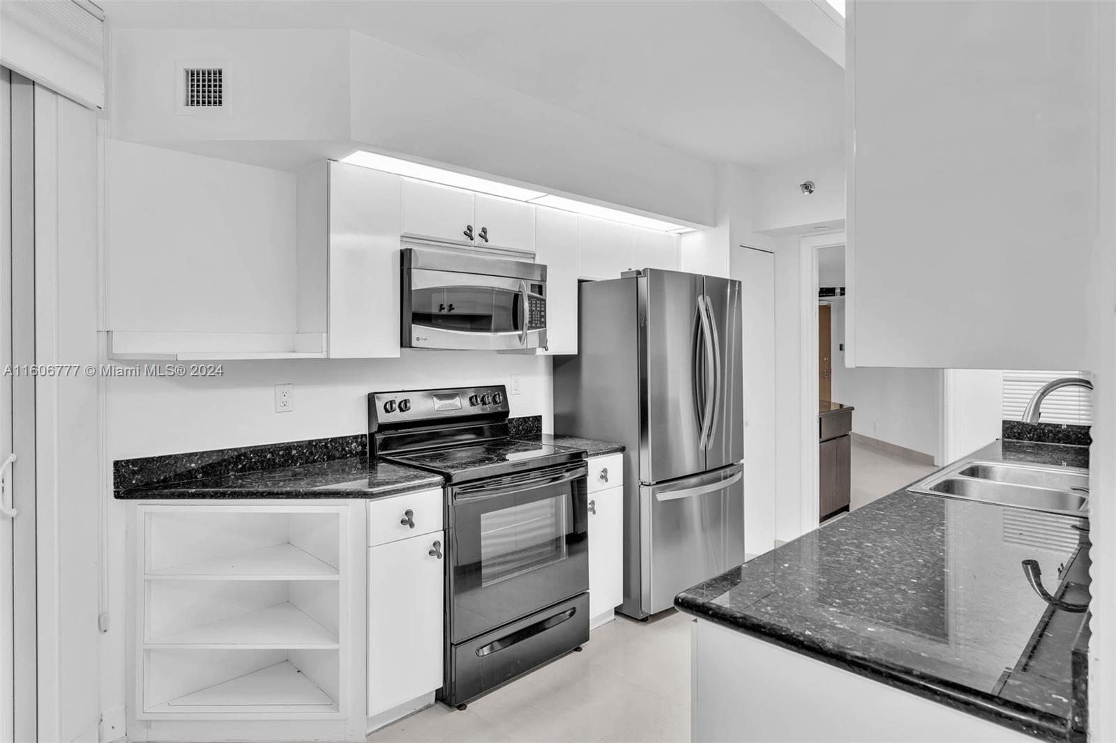 16485 Collins Ave # 1731