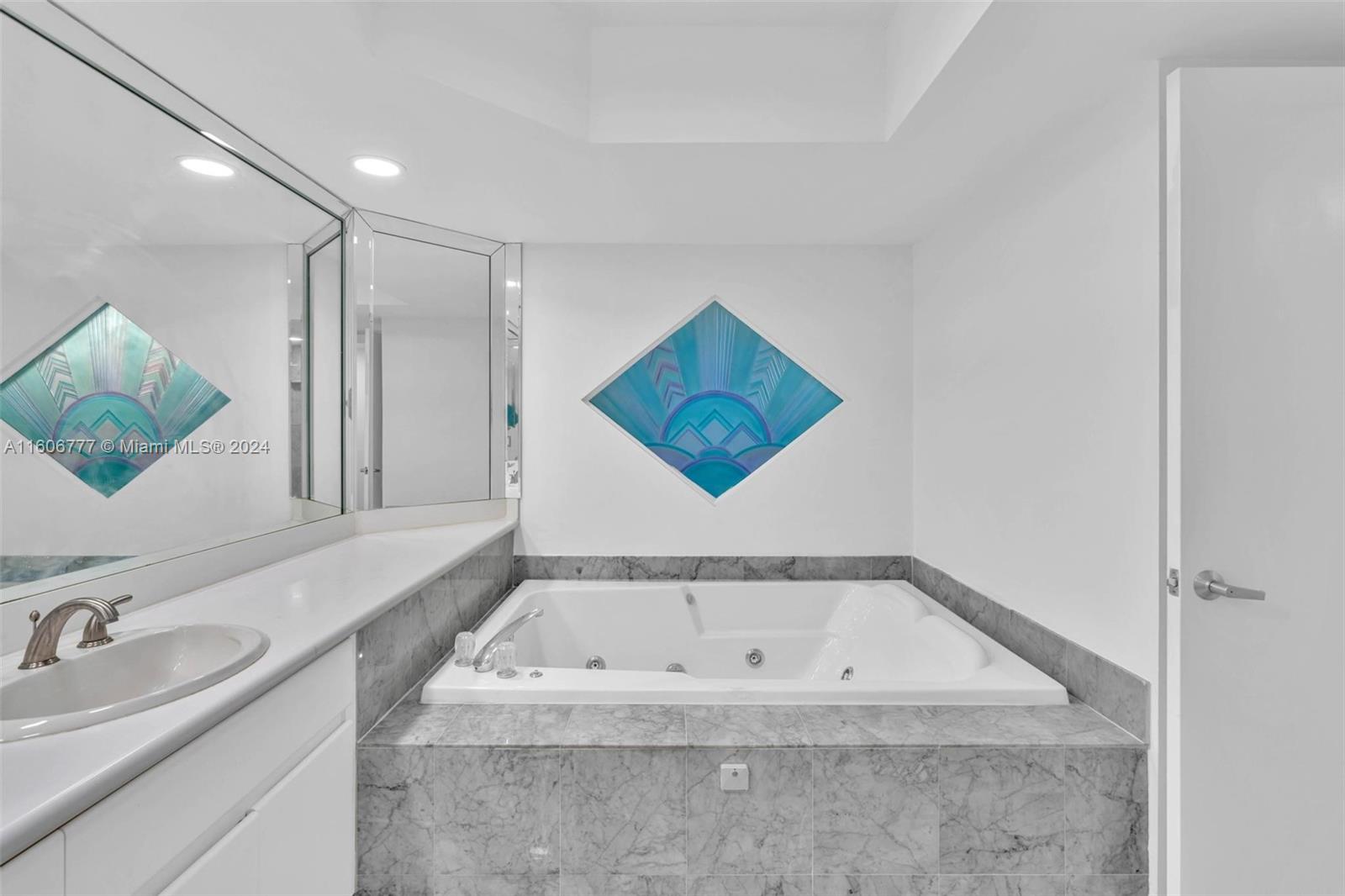 16485 Collins Ave # 1731